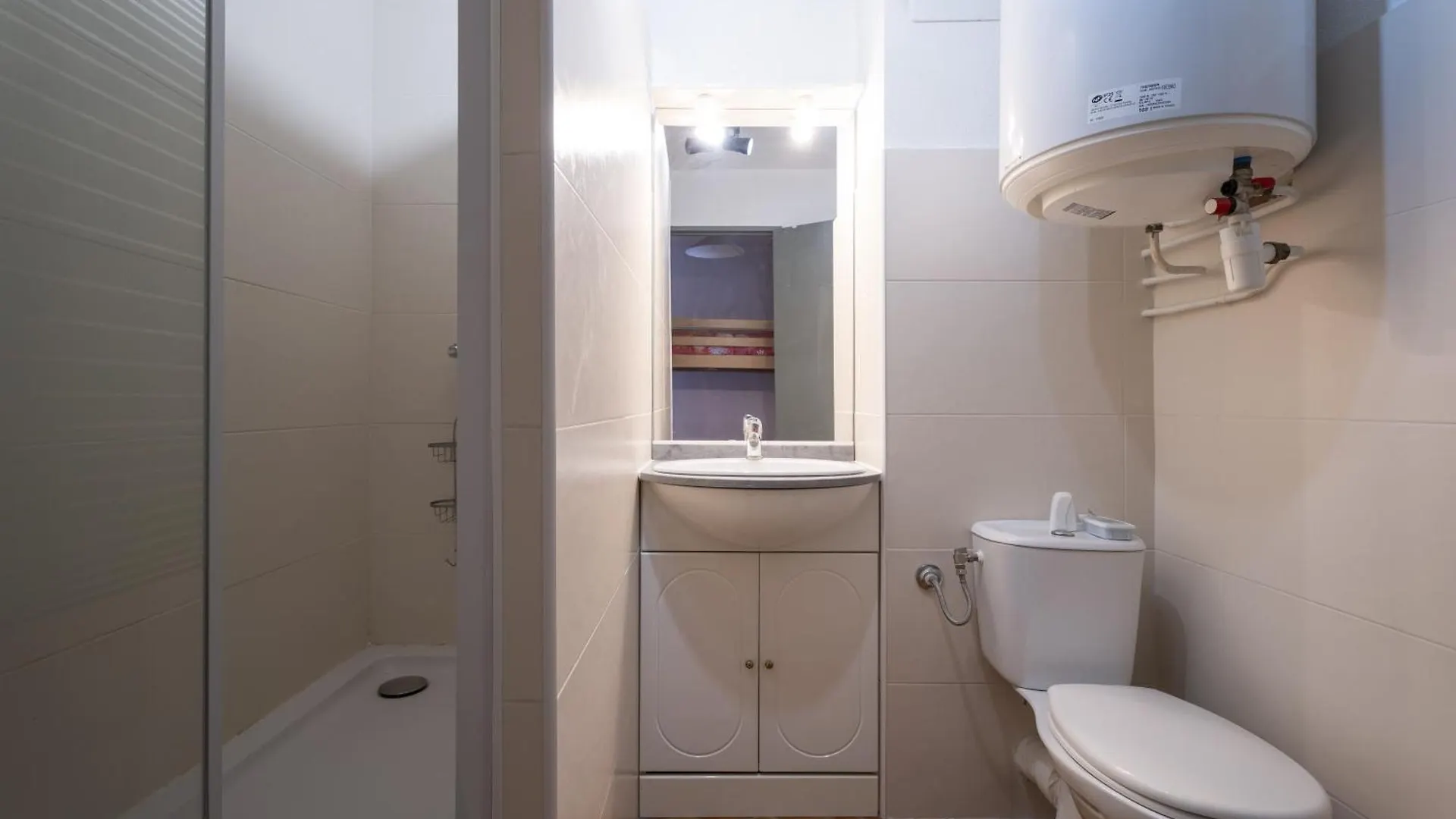 Studio Pour 4 Personnes Saint-Mandrier-sur-Mer Apartment